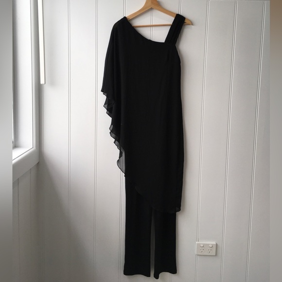 NEW AUSTRALIAN MADE MISS ME BLACK STRETCH JUMPSUIT WORK/EVENING Size 8 - Picture 3 of 7